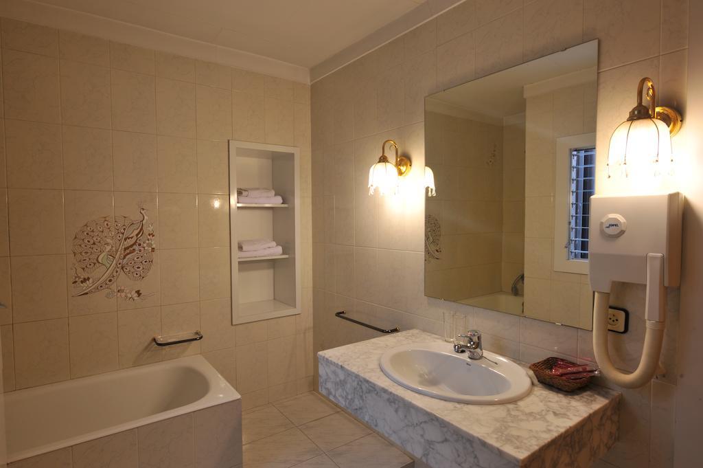 Hotel Tall De Conill Capellades Exterior foto